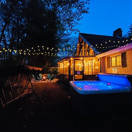 Walk To Pool & Beach - Spacious Gateway, Hot Tub, Game Room Pocono Country Place Екстер'єр фото