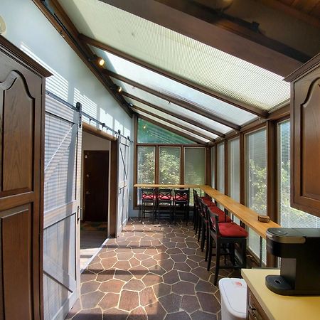 Walk To Pool & Beach - Spacious Gateway, Hot Tub, Game Room Pocono Country Place Екстер'єр фото