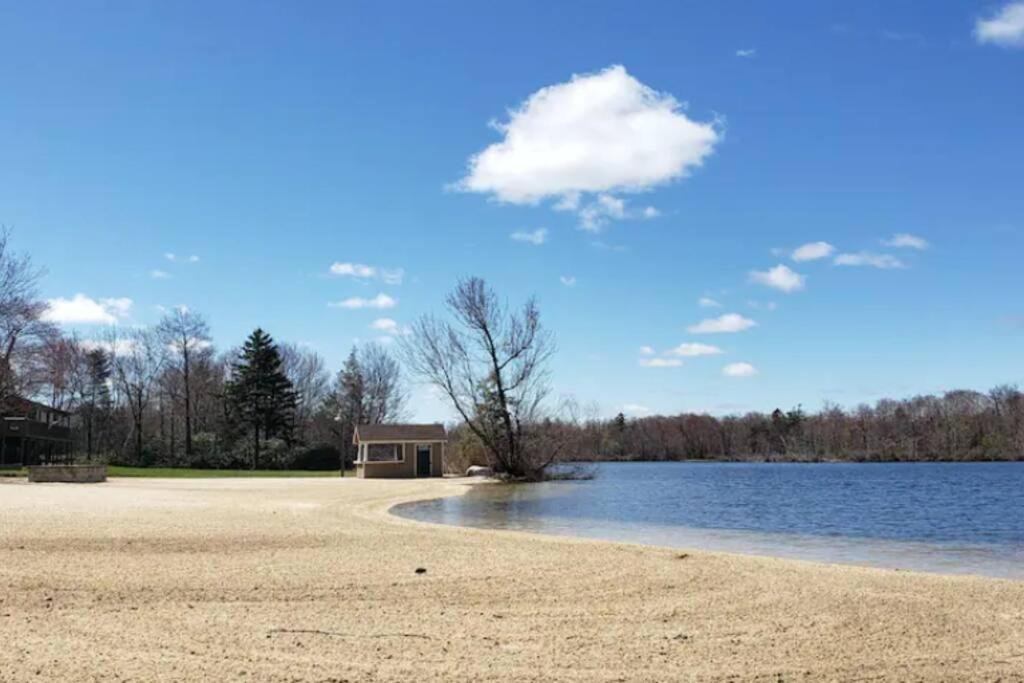 Walk To Pool & Beach - Spacious Gateway, Hot Tub, Game Room Pocono Country Place Екстер'єр фото