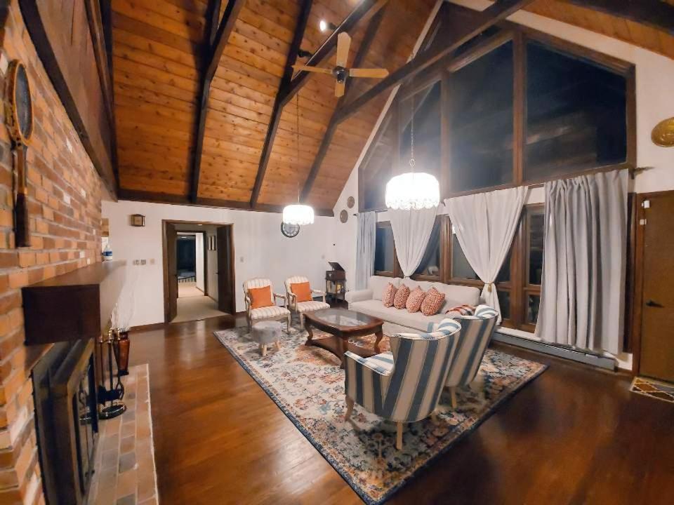 Walk To Pool & Beach - Spacious Gateway, Hot Tub, Game Room Pocono Country Place Екстер'єр фото