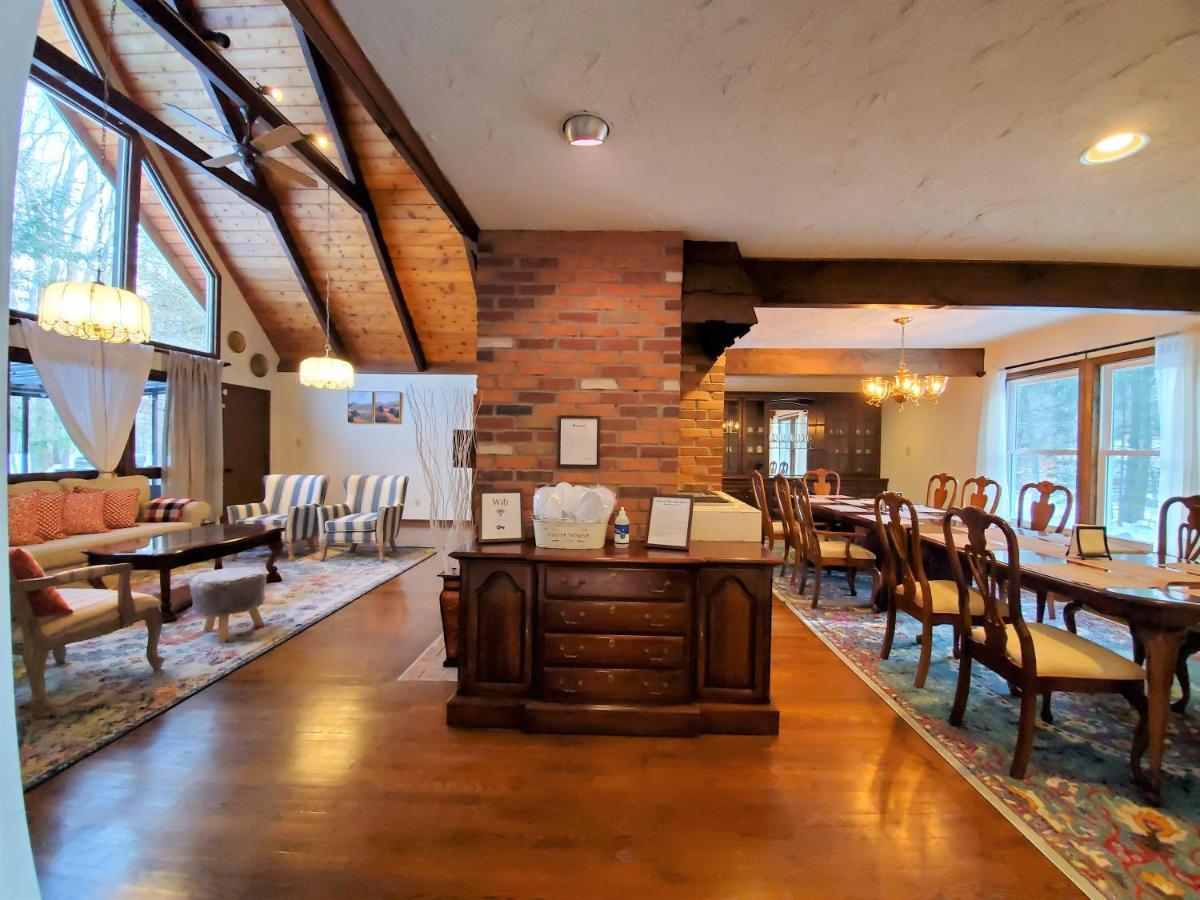 Walk To Pool & Beach - Spacious Gateway, Hot Tub, Game Room Pocono Country Place Екстер'єр фото