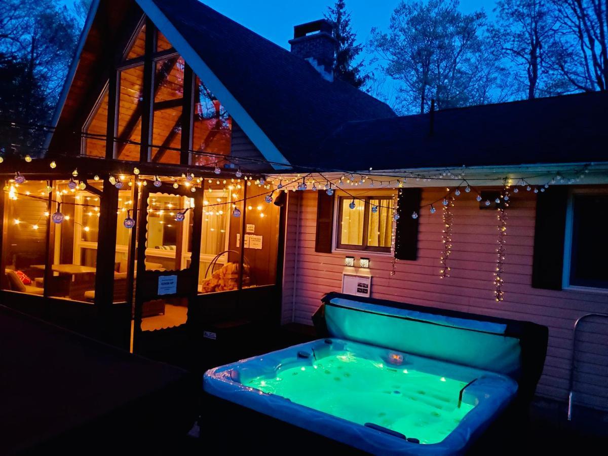 Walk To Pool & Beach - Spacious Gateway, Hot Tub, Game Room Pocono Country Place Екстер'єр фото